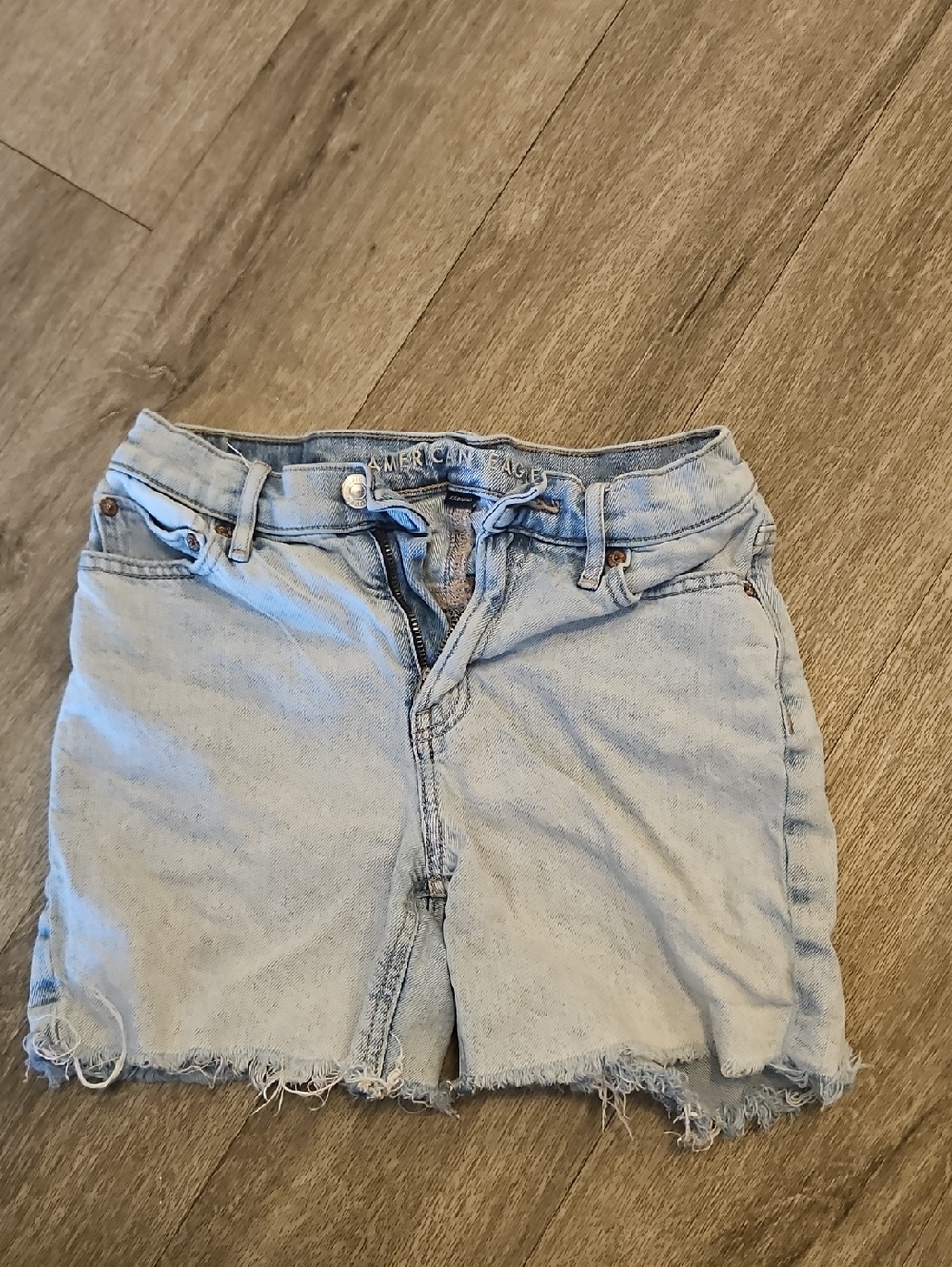American Eagle Outfitters Womens Size 000 Light Denim Cutoff Shorts Strigid